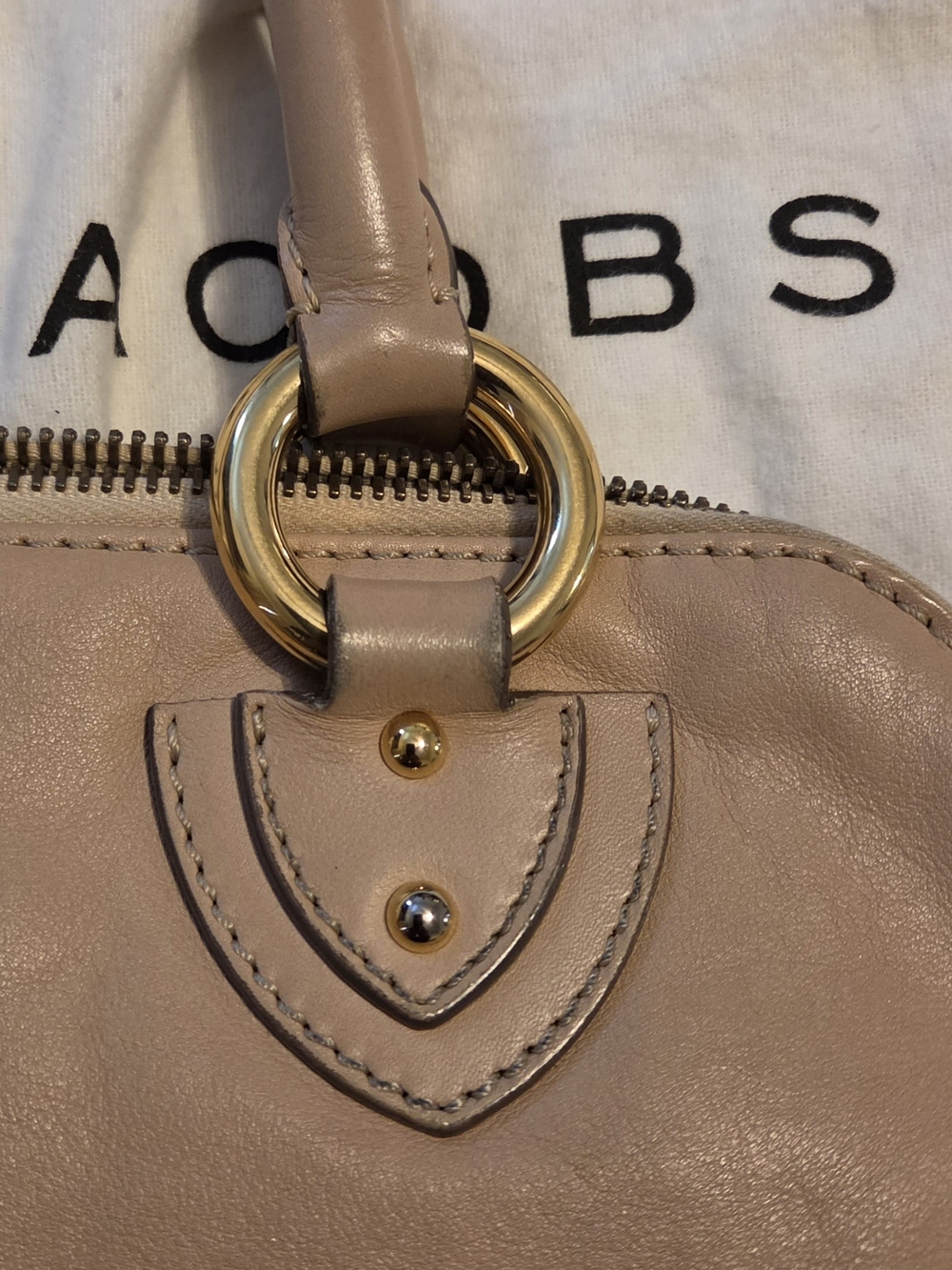 Marc Jacobs Neutral Beige Leather Satchel Handbag with Gold Hardware - Picture 7 of 8